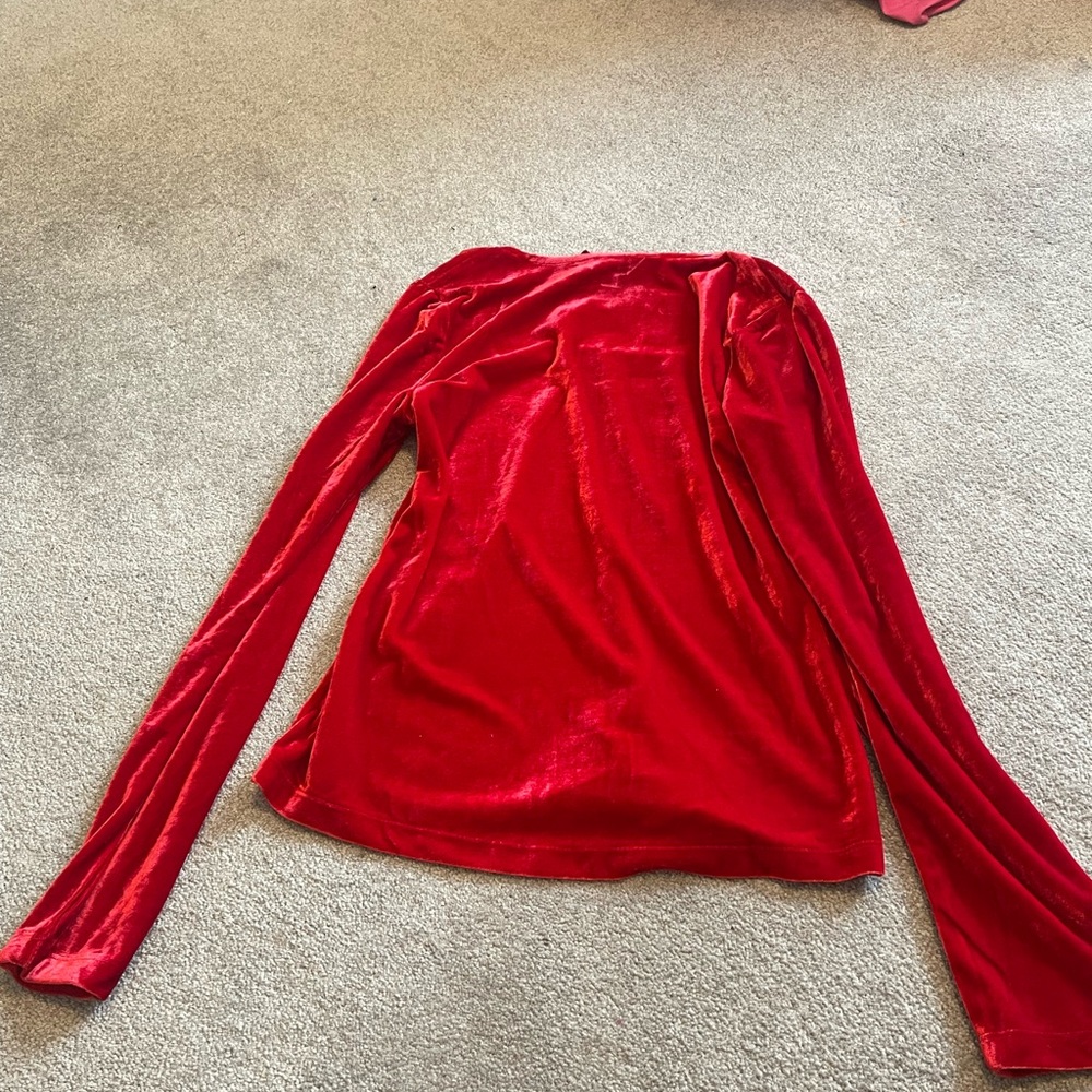 Red velvet long sleeve shirt - Picture 3 of 3
